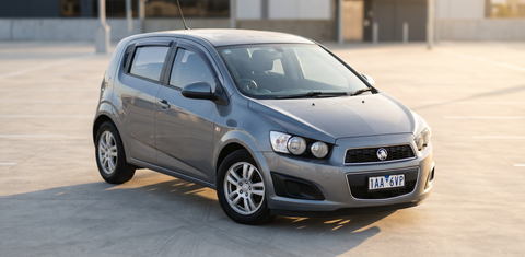 Holden BARINA 2013