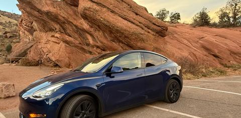 Tesla Model Y 2025