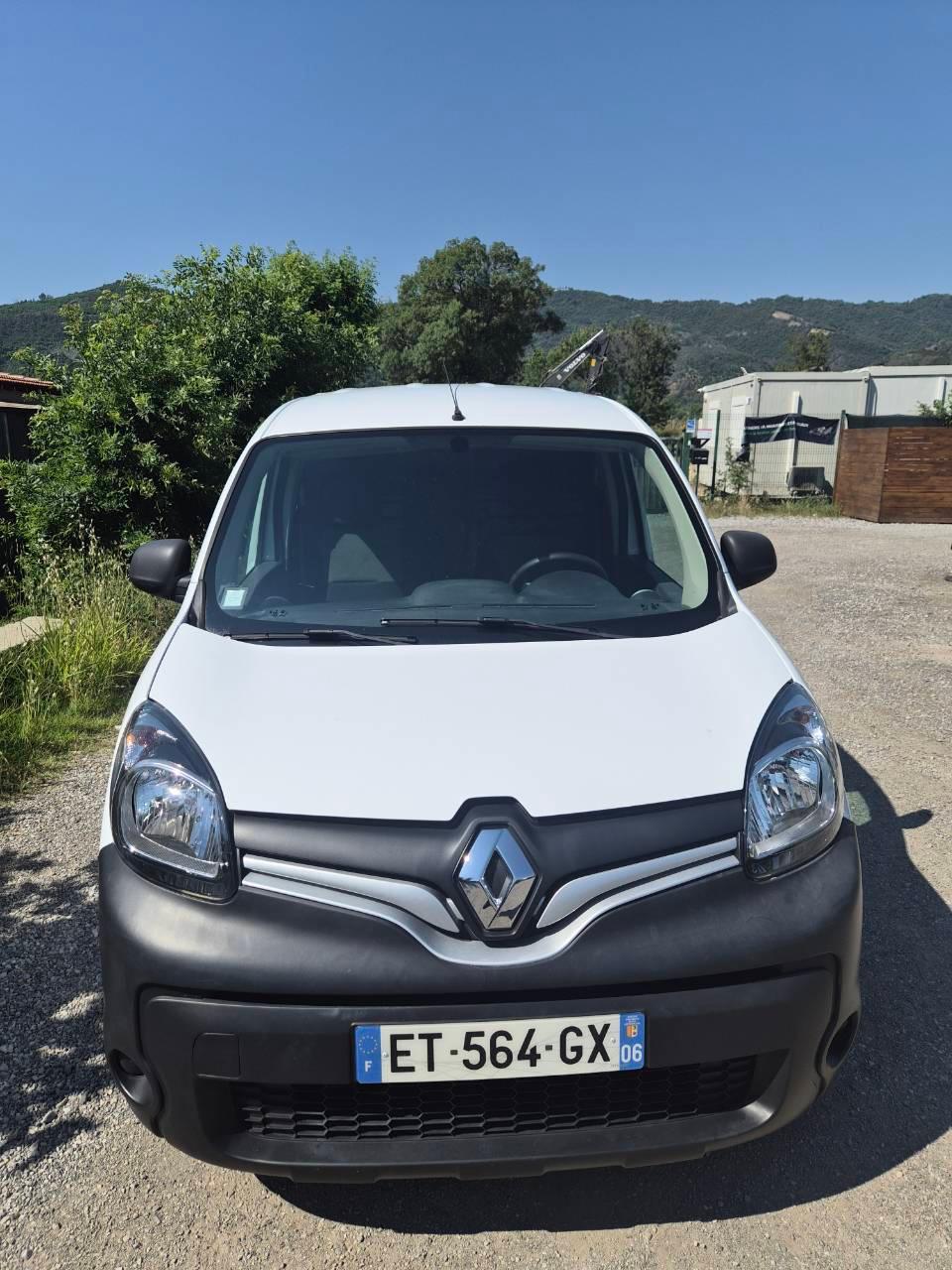 Renault KANGOO EXPRESS II 2018 à La Roquette-sur-Siagne