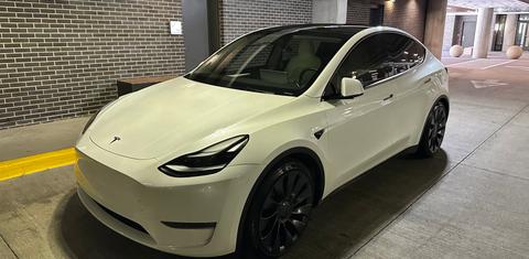 Tesla Model Y 2025