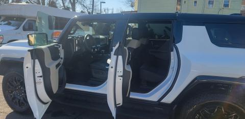 GMC HUMMER EV SUV 2026