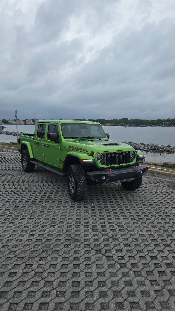 Jeep Gladiator 2026 in Fort Walton Beach, FL