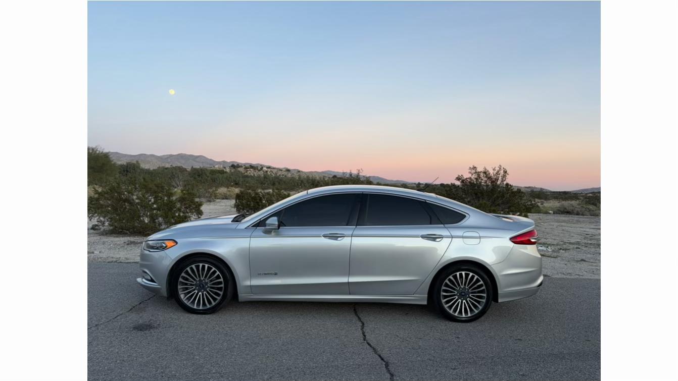 Ford Fusion Hybrid 2018 in 
