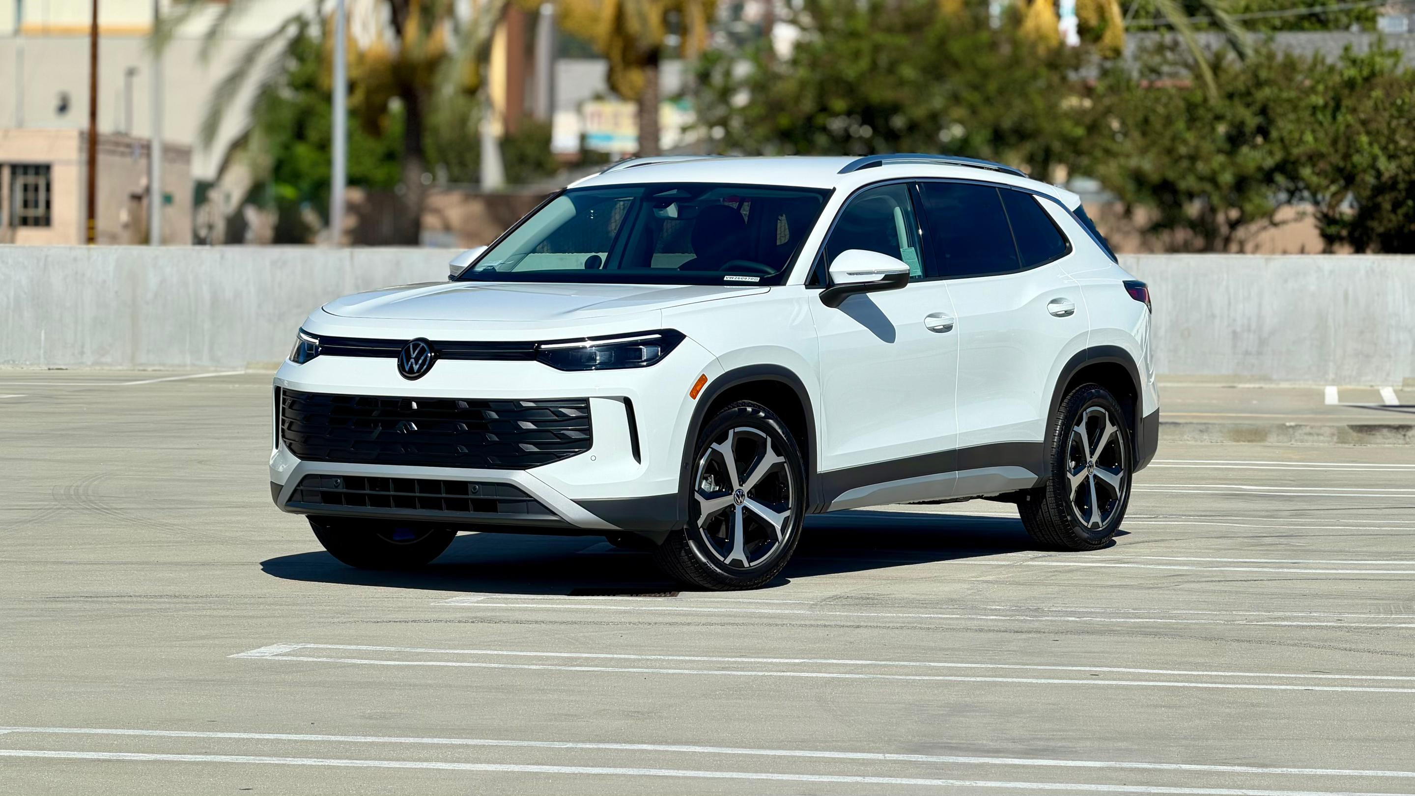 Volkswagen Tiguan 2026 in Burbank, CA
