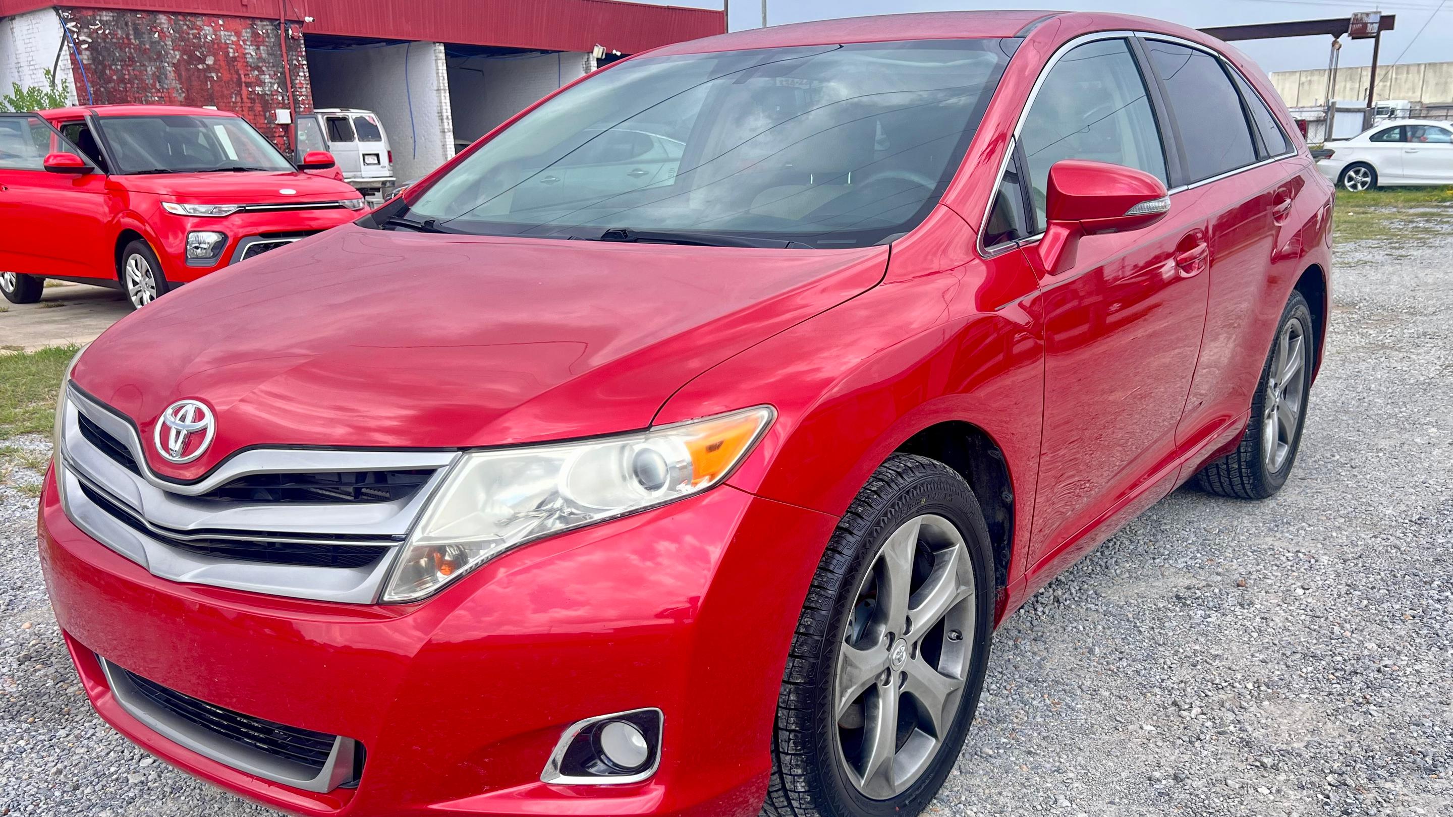 Toyota Venza 2014 — Car rental alternative in Montgomery, AL