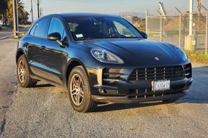 Porsche Macan car
