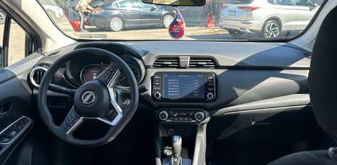 Nissan Versa 2024