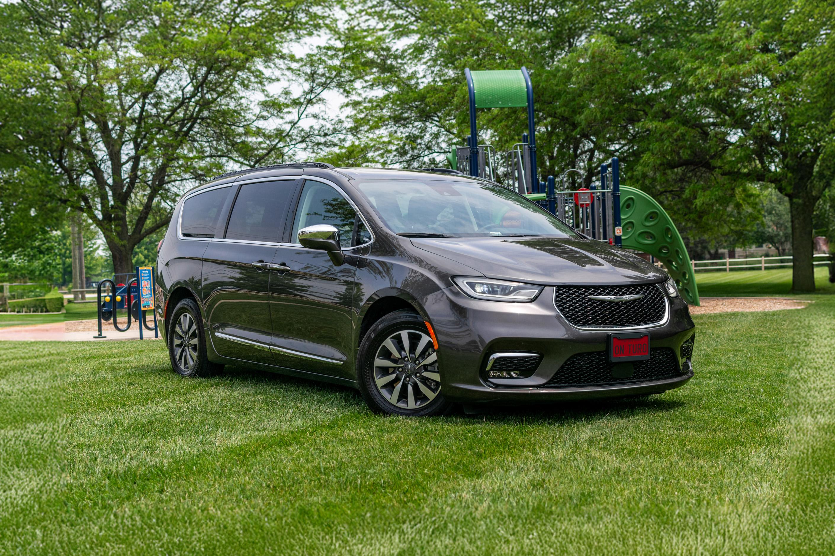 Chrysler Pacifica 2022 in Romeoville, IL