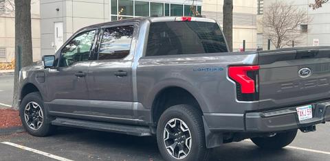 Ford F-150 Lightning 2023