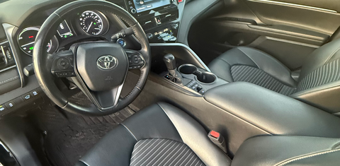 Toyota Camry Hybrid 2021