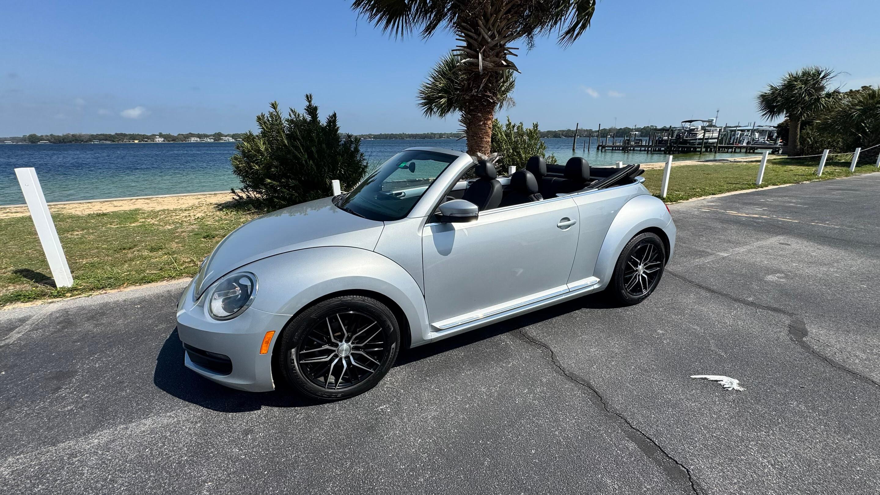 Volkswagen Beetle 2016 in Shalimar, FL