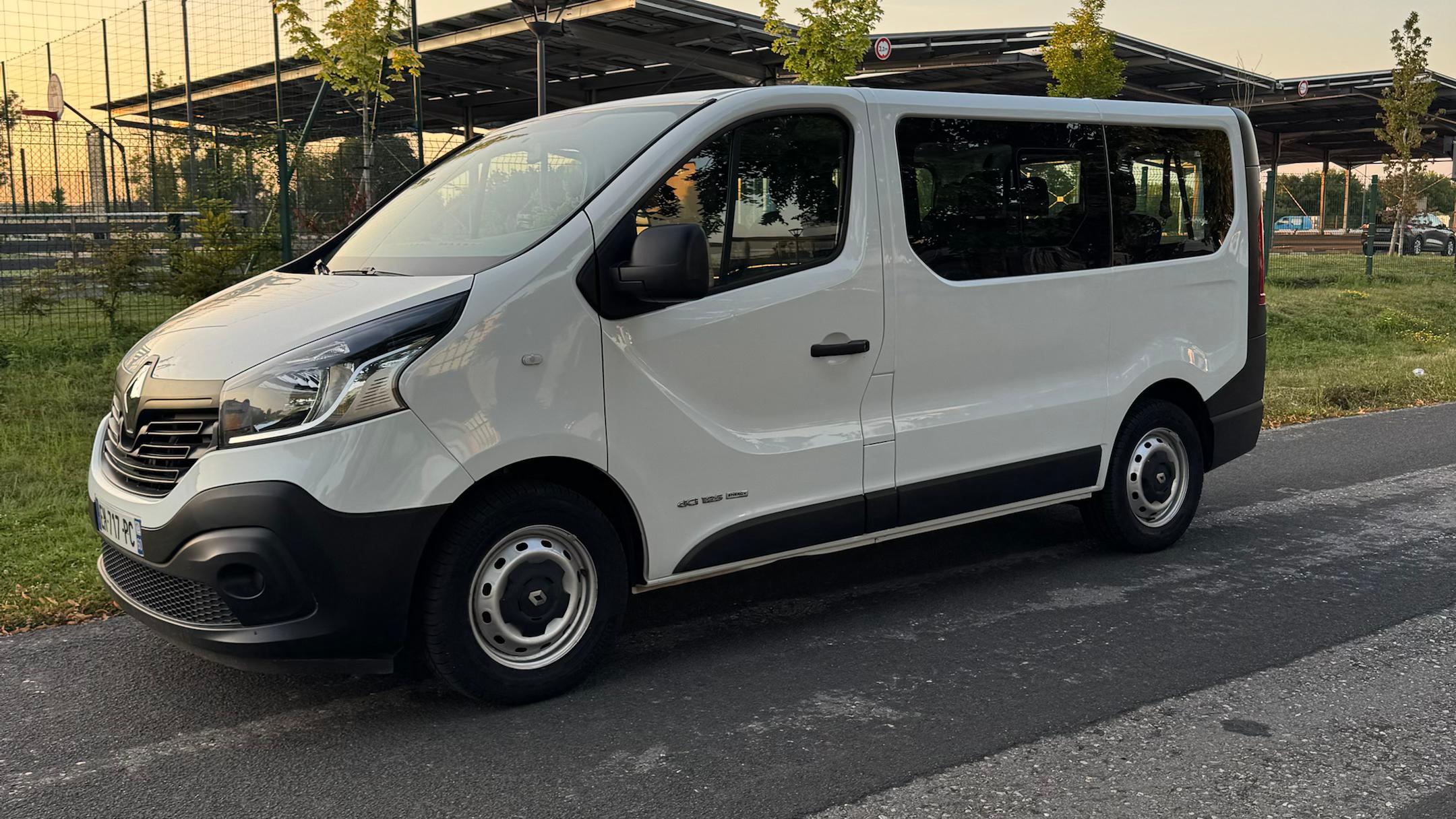 Renault TRAFIC III 2017 in Beauvais