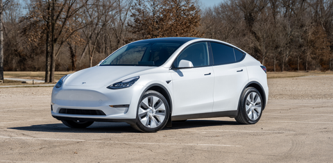 Tesla Model Y 2024