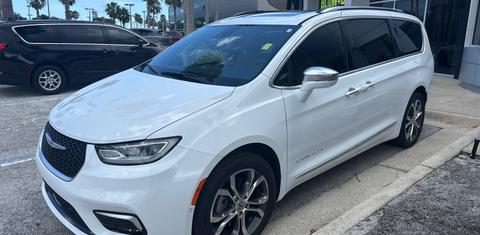 Chrysler Pacifica 2024