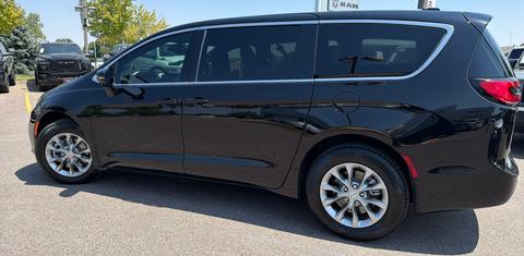 Chrysler Pacifica 2026
