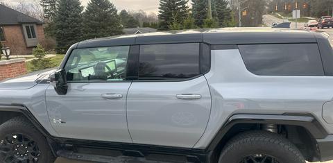 GMC HUMMER EV SUV 2025