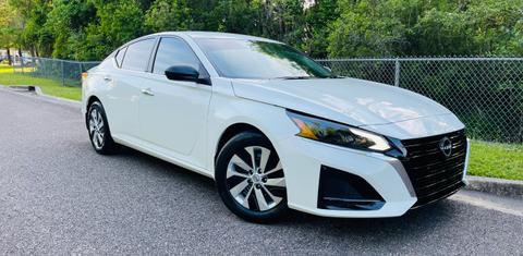 Nissan Altima 2024