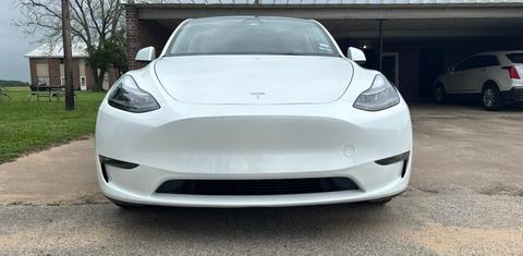 Tesla Model Y 2025