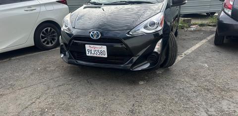 Toyota Prius c 2015