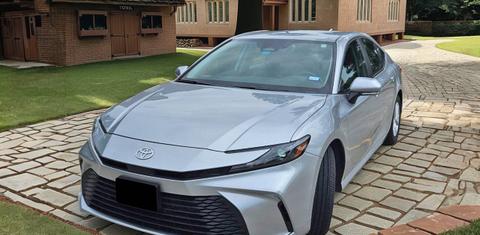 Toyota Camry Hybrid 2025