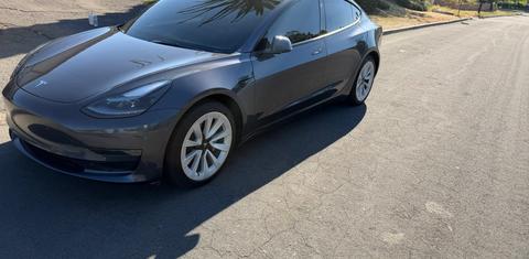 Tesla Model 3 2022