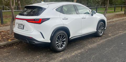 Lexus NX350h 2025