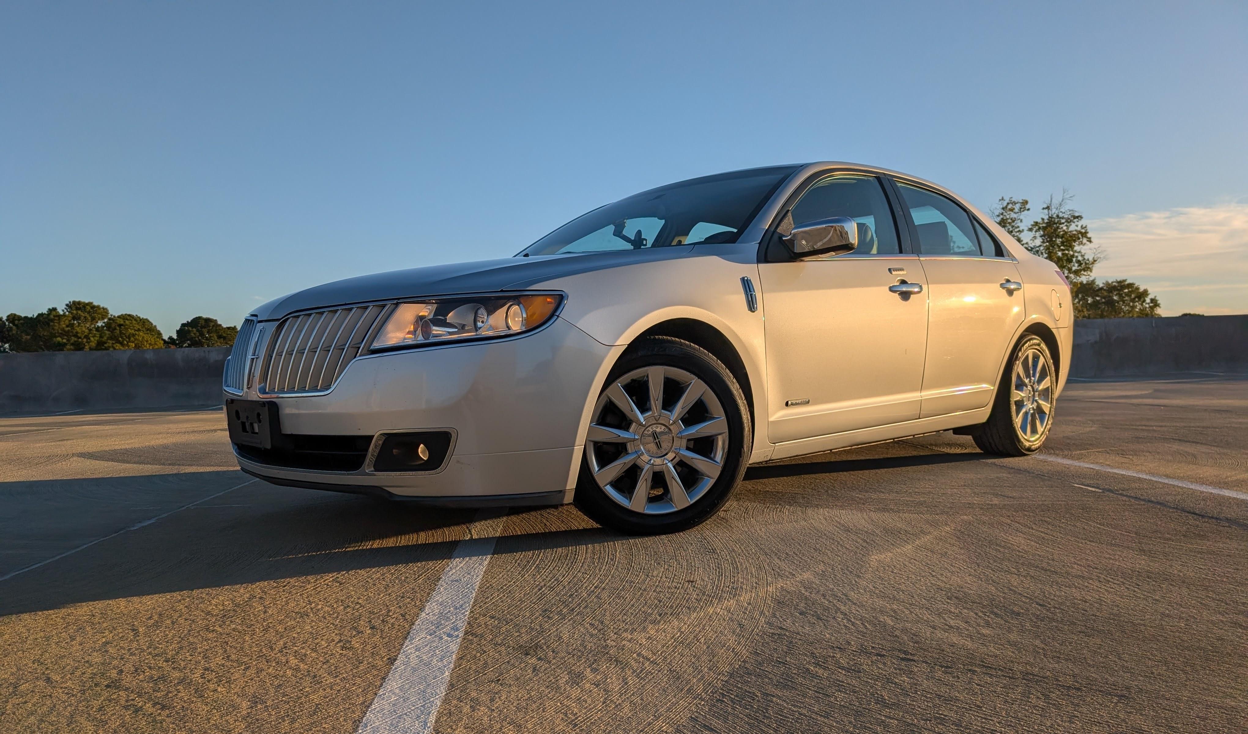 Lincoln MKZ 2011 in Cary, NC