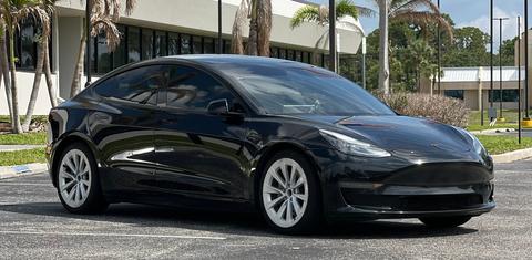 Tesla Model 3 2022