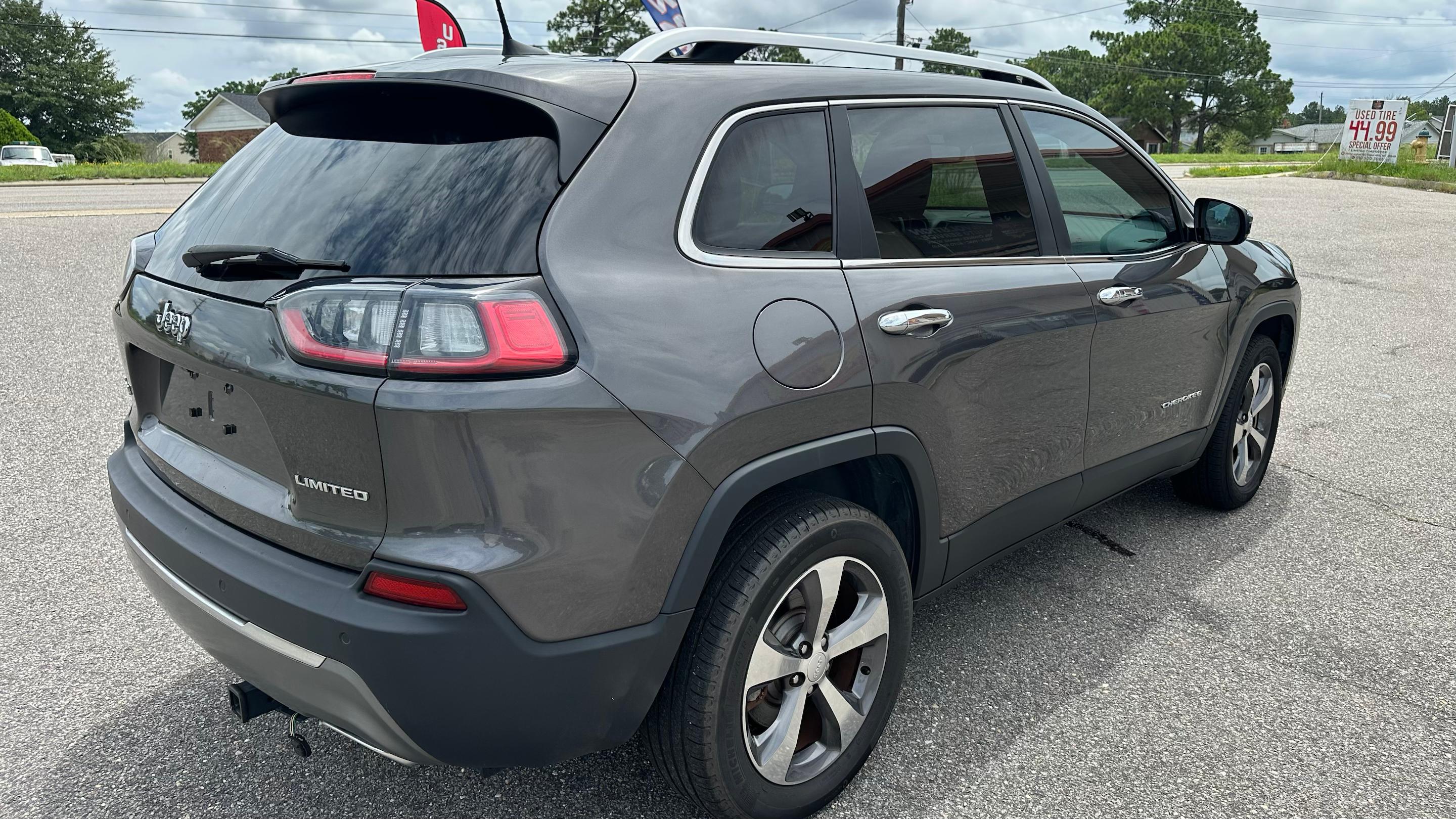 Jeep Cherokee 2019 in Hope Mills, NC