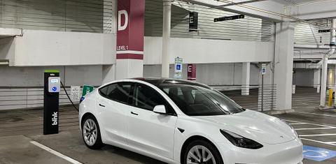 Tesla Model 3 2022
