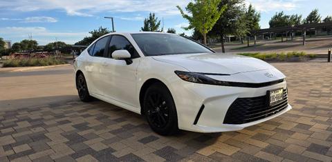 Toyota Camry Hybrid 2026