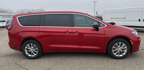 Chrysler Pacifica 2026