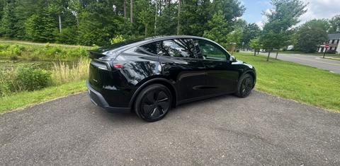 Tesla Model Y 2026