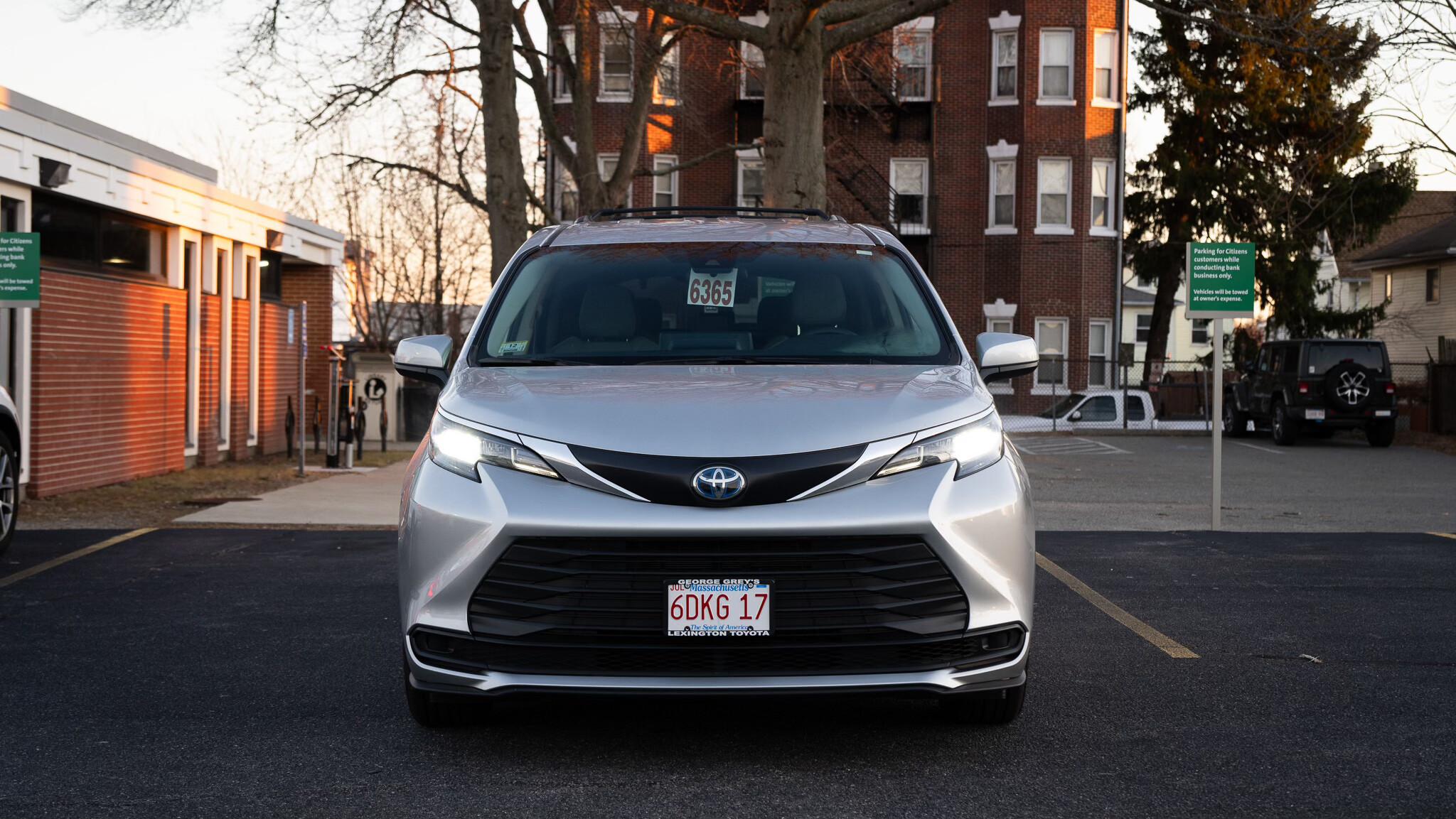 Toyota Sienna 2024 in Quincy, MA
