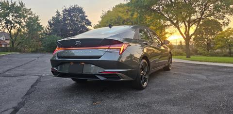 Hyundai Elantra 2023