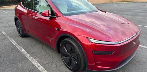 Tesla Model Y 2026