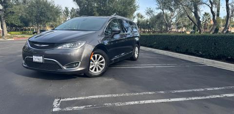 Chrysler Pacifica 2019