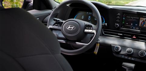 Hyundai Elantra 2025