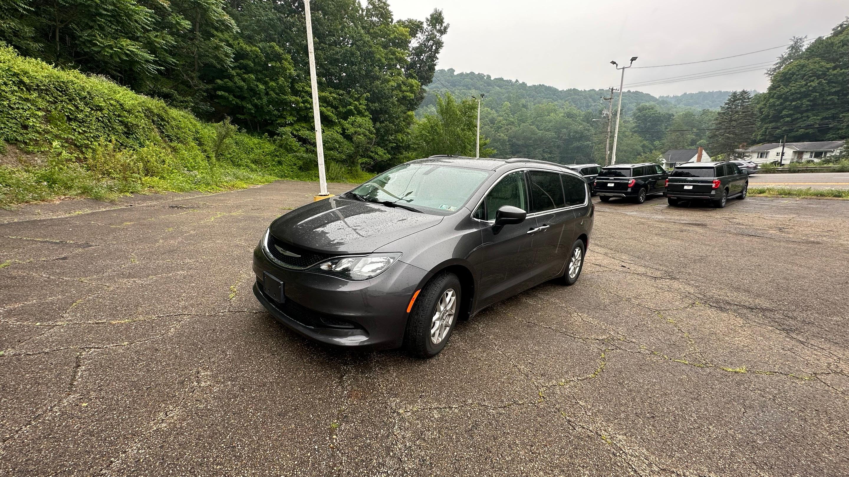 Chrysler Voyager 2021 in Lockport, NY