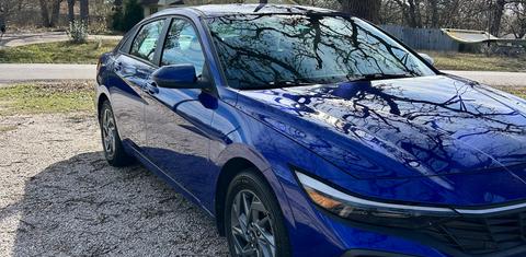 Hyundai Elantra 2024