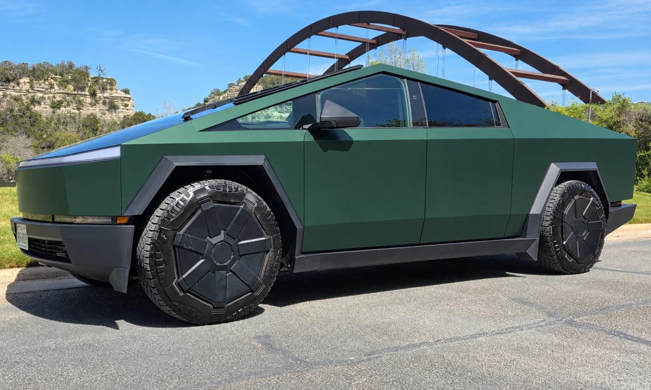 Tesla Cybertruck 2026 in Austin, TX