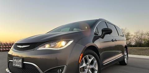 Chrysler Pacifica 2017