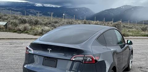 Tesla Model Y 2022
