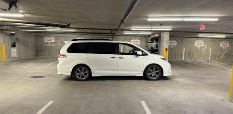 Toyota Sienna 2015