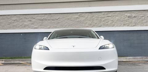 Tesla Model 3 2025