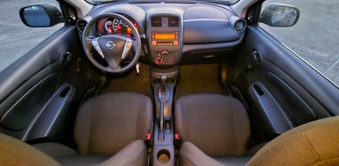 Nissan Versa 2015