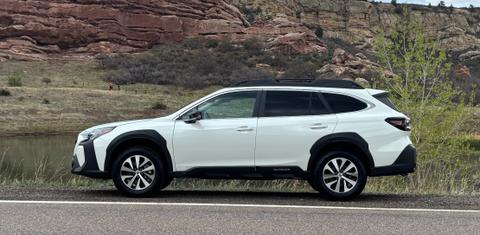 Subaru Outback 2025