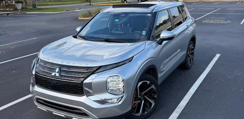 Mitsubishi Outlander 2023
