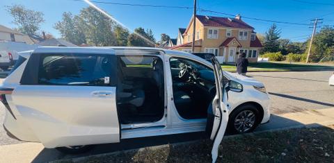 Toyota Sienna 2024