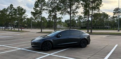 Tesla Model 3 2025
